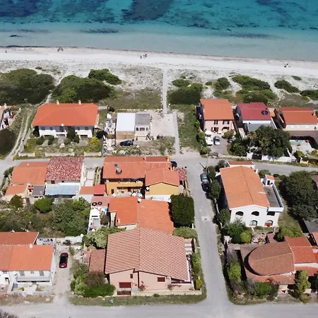 Semesterbostad Casa Perassi Putzu Idu