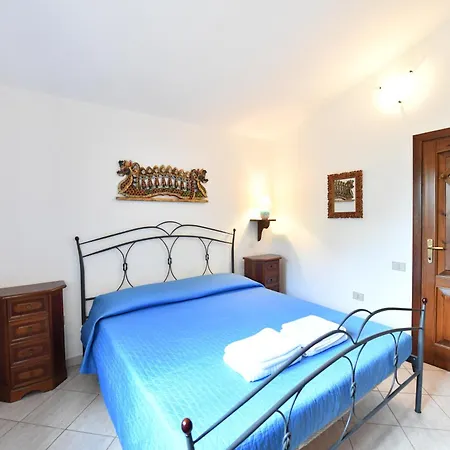 Semesterbostad Casa Perassi